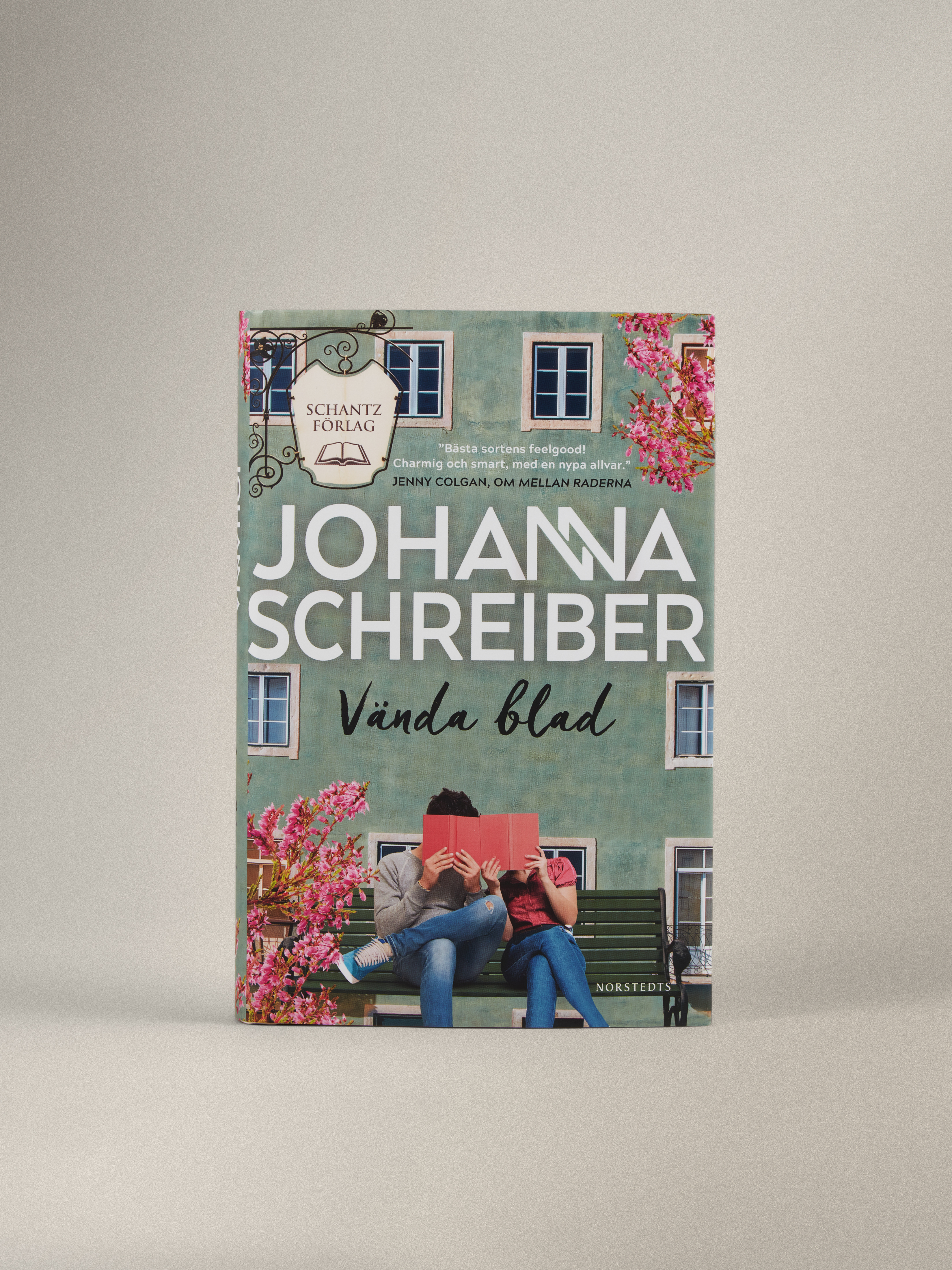 vända blad_angle1.jpg