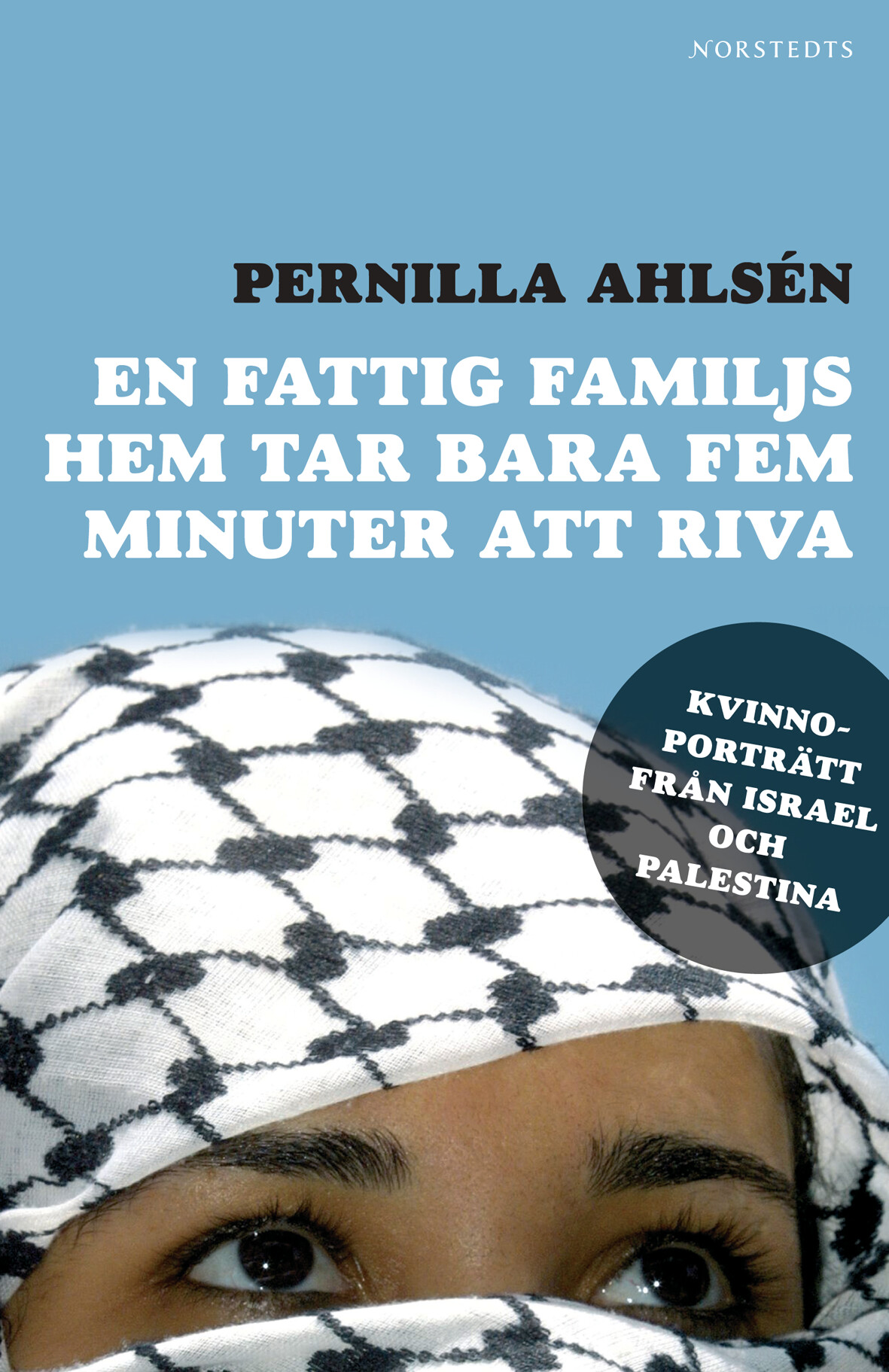 En fattig familjs hem tar bara fem minuter att riva