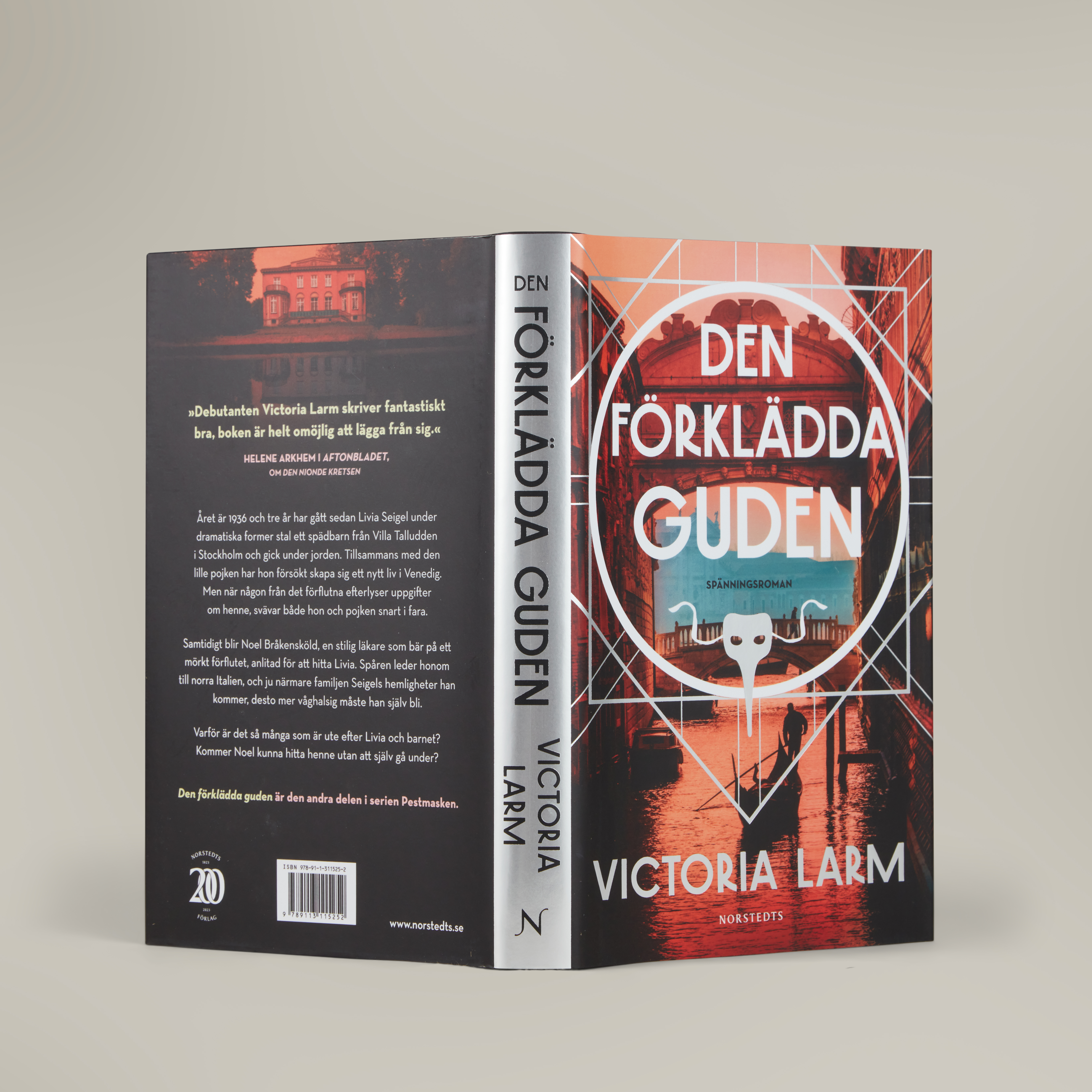 den förklädda guden_2.jpg